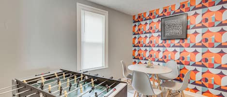 Spielezimmer