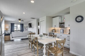 Interior - Walk to Sand: Surfside Beach Getaway w/ Deck (Freeport)