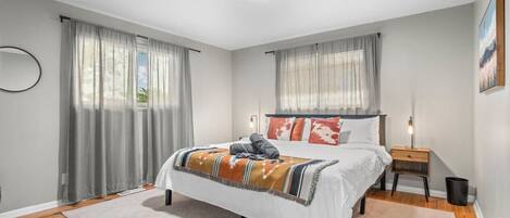 4 chambres, fer et planche à repasser, Wi-Fi gratuit, draps fournis