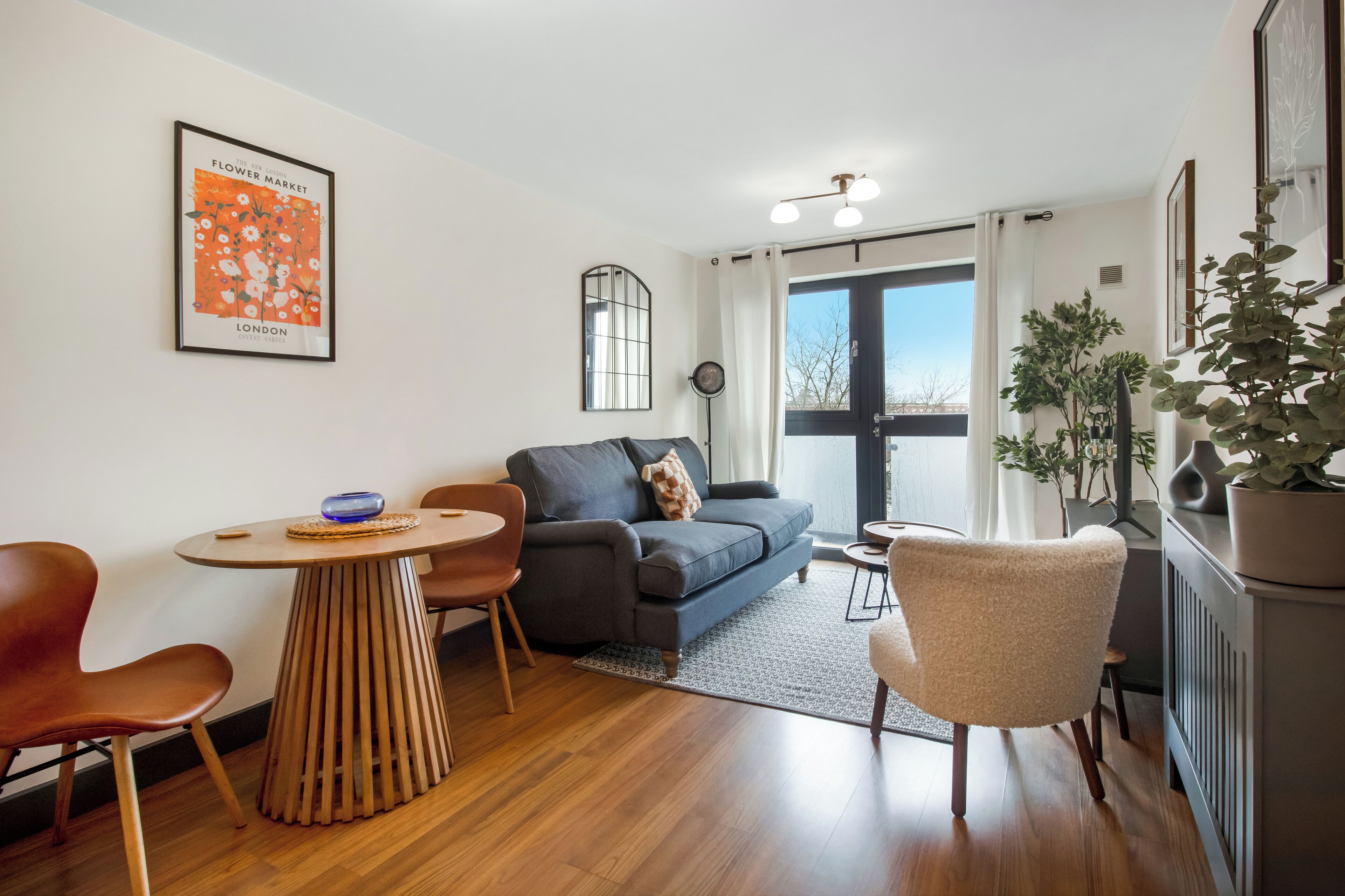 House, City View | Living area | Flat-screen TV