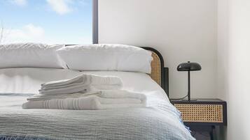 1 bedroom, iron/ironing board, free WiFi