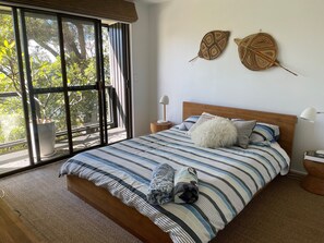 2 soverom, strykejern/-brett, wi-fi og sengetøy