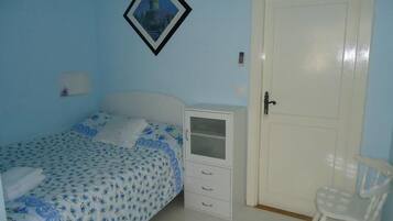 1 chambre, fer et planche Ă repasser, Wi-Fi, draps fournis