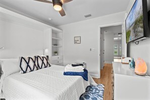 4 sovrum, skrivbord, strykjärn/strykbräda och wi-fi