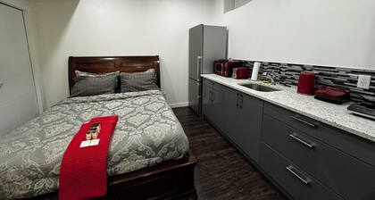 All inclusive beautiful basement suite