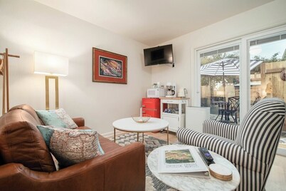 #StayinMyDistrict Sellwood Coco Rose Retreat