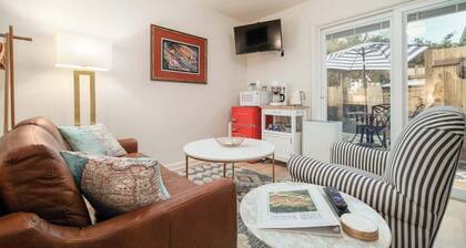 #StayinMyDistrict Sellwood Coco Rose Retreat