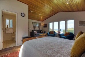 Iron/ironing board, travel crib, WiFi, bed sheets