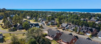 #StayinMyDistrict Heron Lake Hideaway w/Hot Tub