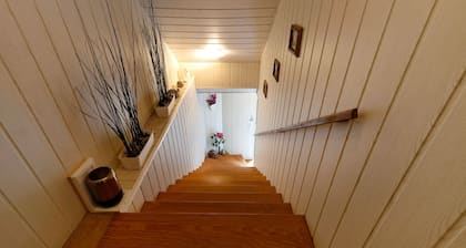Ferienwohnung 'Wohnung Im Hinterhof' mit Privatem Garten und Wi-Fi