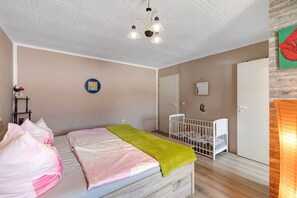 1 chambre, Wi-Fi gratuit, draps fournis