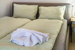 Free WiFi, bed sheets