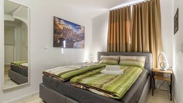 1 camera, Wi-Fi gratuito, lenzuola