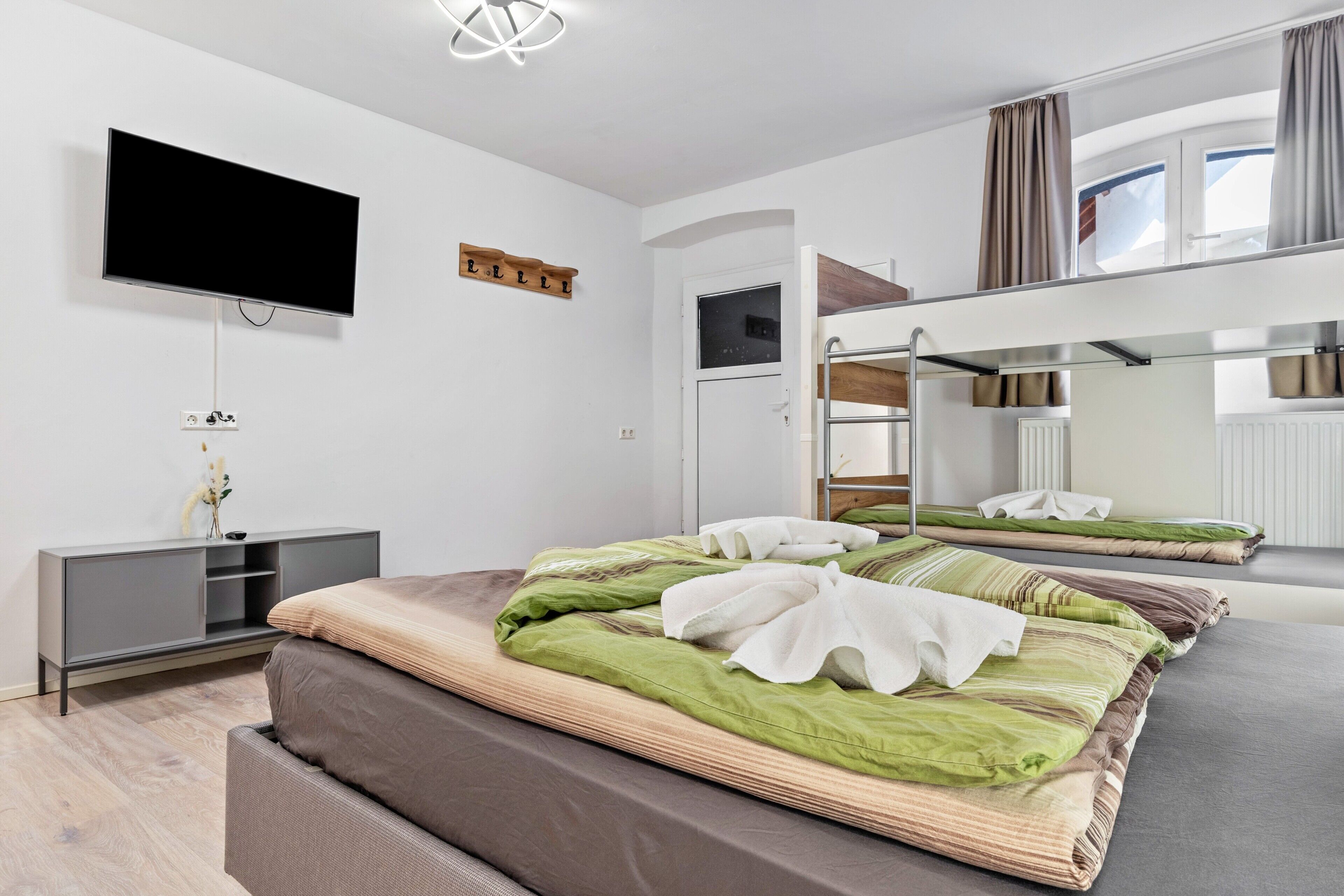 1 camera, Wi-Fi gratuito, lenzuola