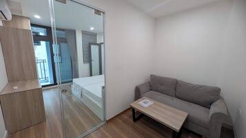 Deluxe Studio Suite, Balcony, City View | Minibar, desk, soundproofing, free WiFi