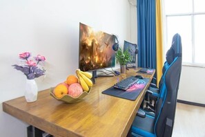 Room - Lanyi E-sports Hotel (Lijiang Ancient City) (Lijiang)