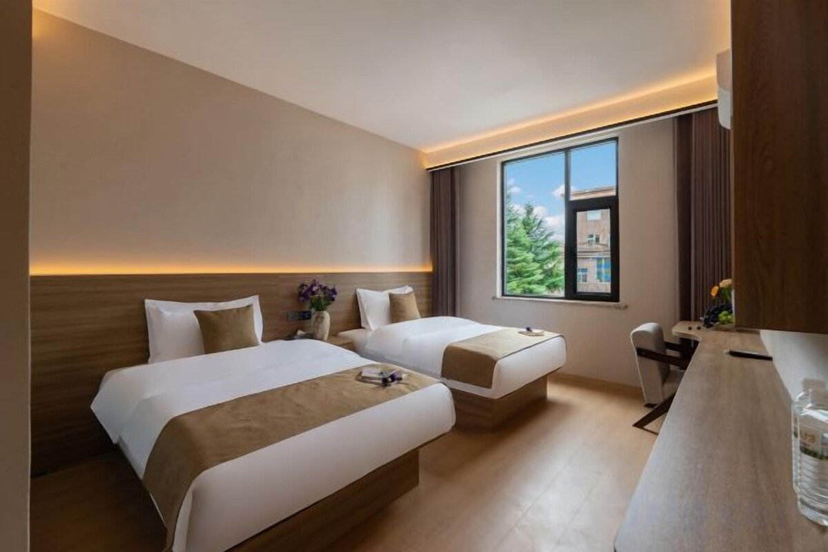 Standard Double Bed