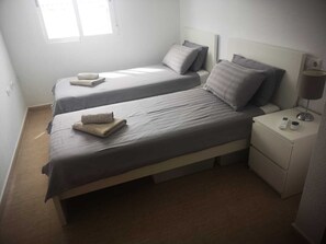 4 bedrooms, WiFi, bed sheets - Charming 4 Bedroom Villa La Vita e Bella in lovely Sunny Murcia Region. (Murcia)