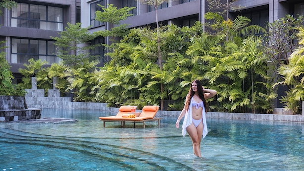 Outdoor pool - Luxe 2BR Unit Apartment in Nusa Dua (Nusa Dua)