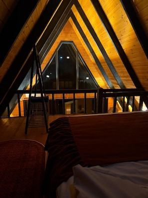 2 slaapkamers, Italiaanse Frette-lakens, luxe beddengoed, een bureau