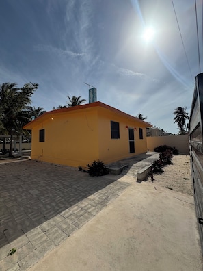 Exterior - Tranquila casa para descansar en familia o disfrutar con amigos. (Chelem)