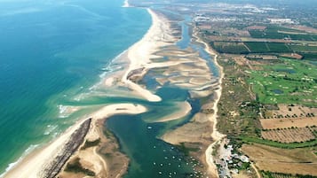 Vlak bij het strand