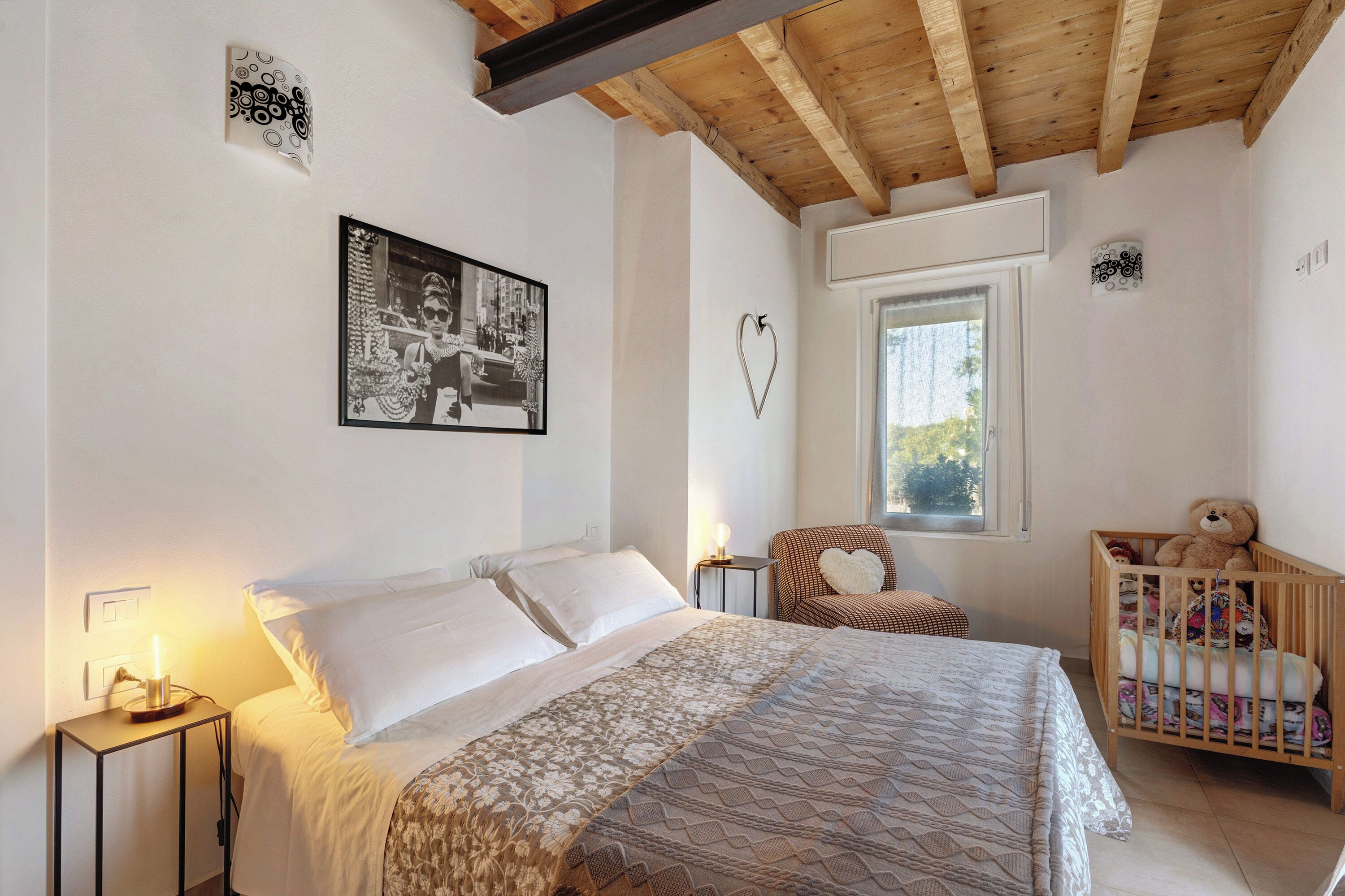 2 soverom, strykejern/-brett, wi-fi (inkludert) og sengetøy