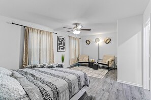4 chambres, fer et planche Ă repasser, Wi-Fi, draps fournis