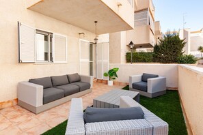 Terrace/patio - Apartment 'Aguilas Con Ac Y Piscina' with Shared Pool, Wi-Fi and Air Conditioning (Águilas)