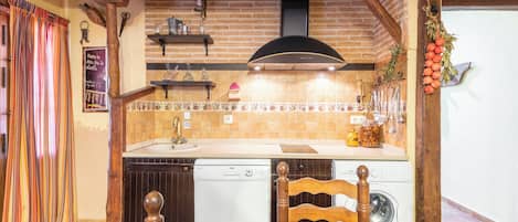 Refrigerador, microondas, parrilla de estufa y lavavajillas