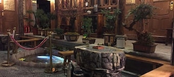Henglu Inn