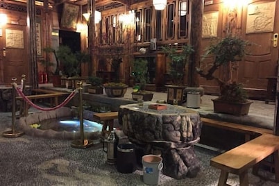 Henglu Inn