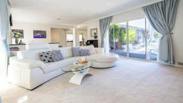 Smart TV, fireplace, video games, table football