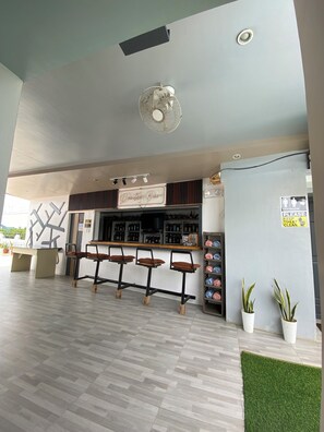 Bar (di hartanah)
