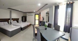 Premier Room | Desk, free WiFi - Dantes Hideaway (Boracay Island)