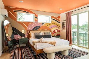 4 bedrooms, desk, iron/ironing board, free WiFi