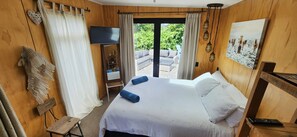 2 quartos, Wi-Fi de cortesia, roupa de cama