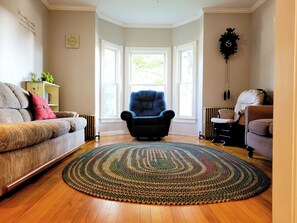 DVD player, books, offices - Pretty old house in Newport with WiFi (Newport)