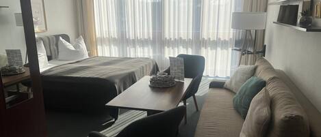 1 bedroom, travel cot, WiFi, bed sheets