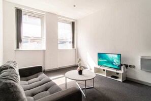 TV, studio