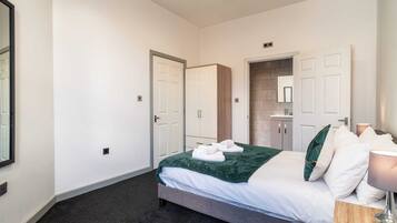 2 chambres, bureau, fer et planche Ă repasser, Wi-Fi