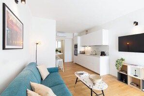 標準公寓 | 客廳 | 智能電視