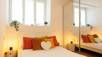 Apartemen Standar | 2 kamar tidur, tirai kedap cahaya, dan setrika/meja setrika