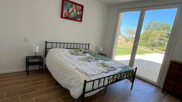 6 chambres, lit parapluie, Wi-Fi gratuit, draps fournis