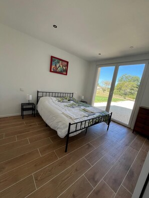 6 quartos, Wi-Fi, roupa de cama