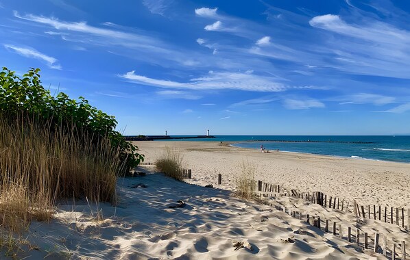 Beach nearby - House - Halle 16 Heritage in the Heart of Agde (Agde)