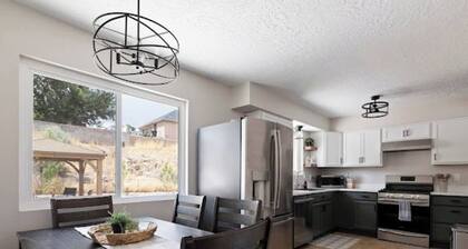 5 BR Charming Home Near Temple/SUU with Game Room