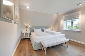 3 slaapkamers, een bureau, een strijkplank/strijkijzer, gratis wifi