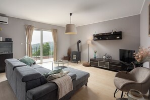 Family House, Multiple Bedrooms, Mountainside (Villa Anna With Private Pool And) | Mountain view