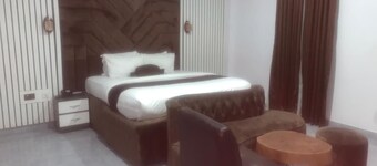 De Bay Lux Hotel and suits